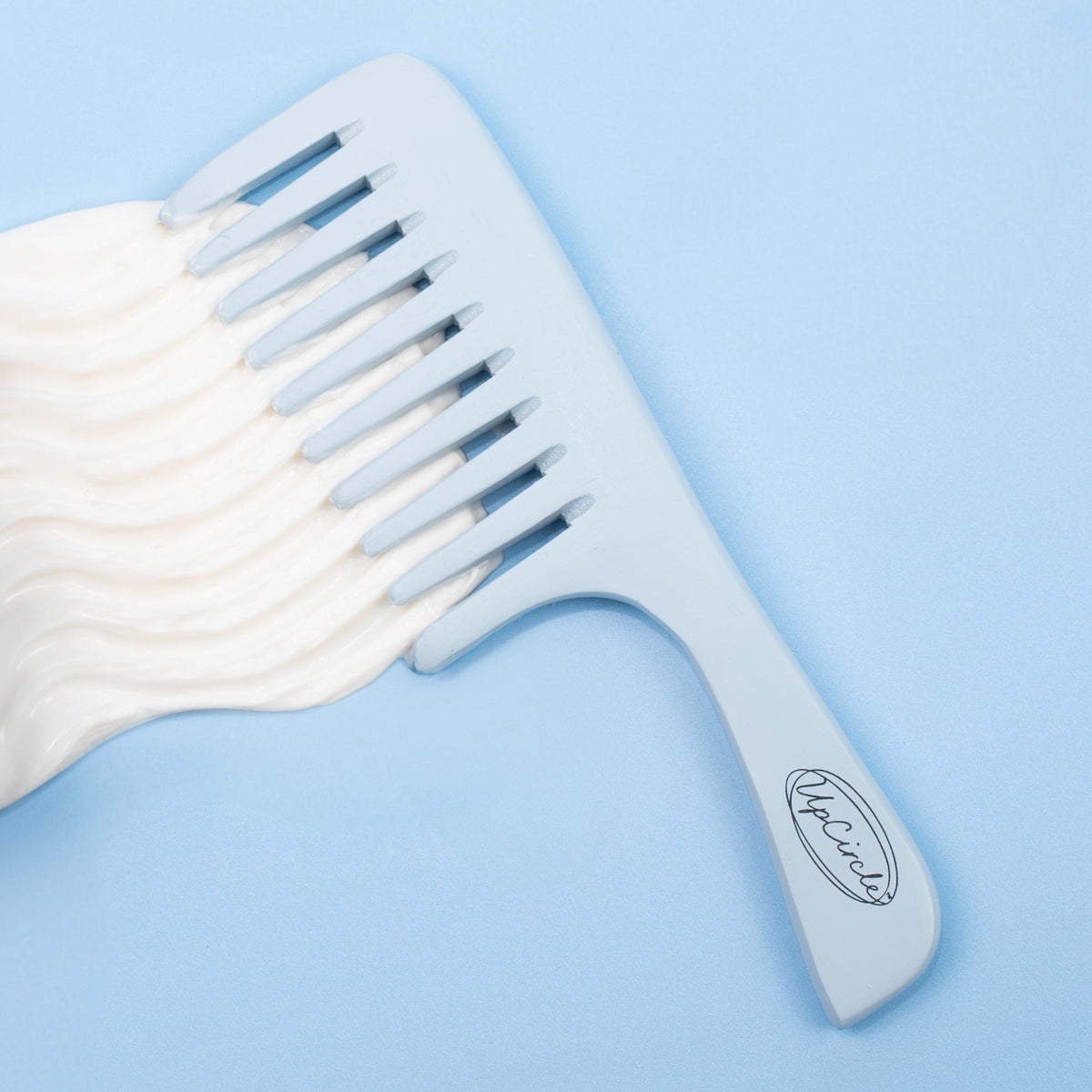 The Haircare Duo + Bamboo Wide Tooth Comb — image 7