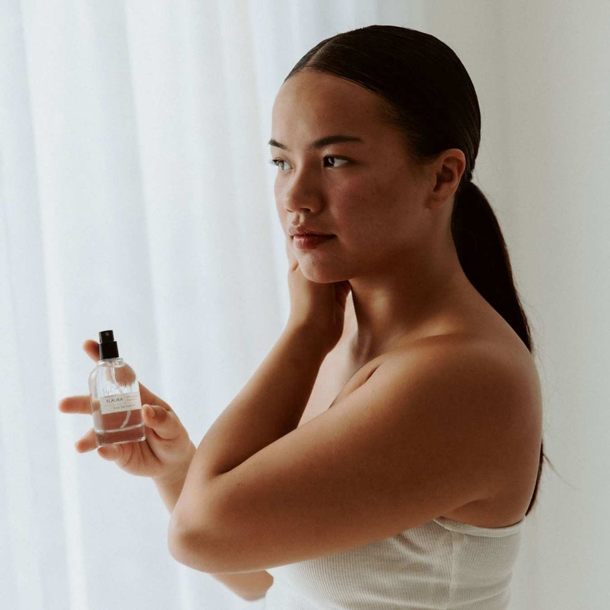 Flaura Eau De Parfum — image 7