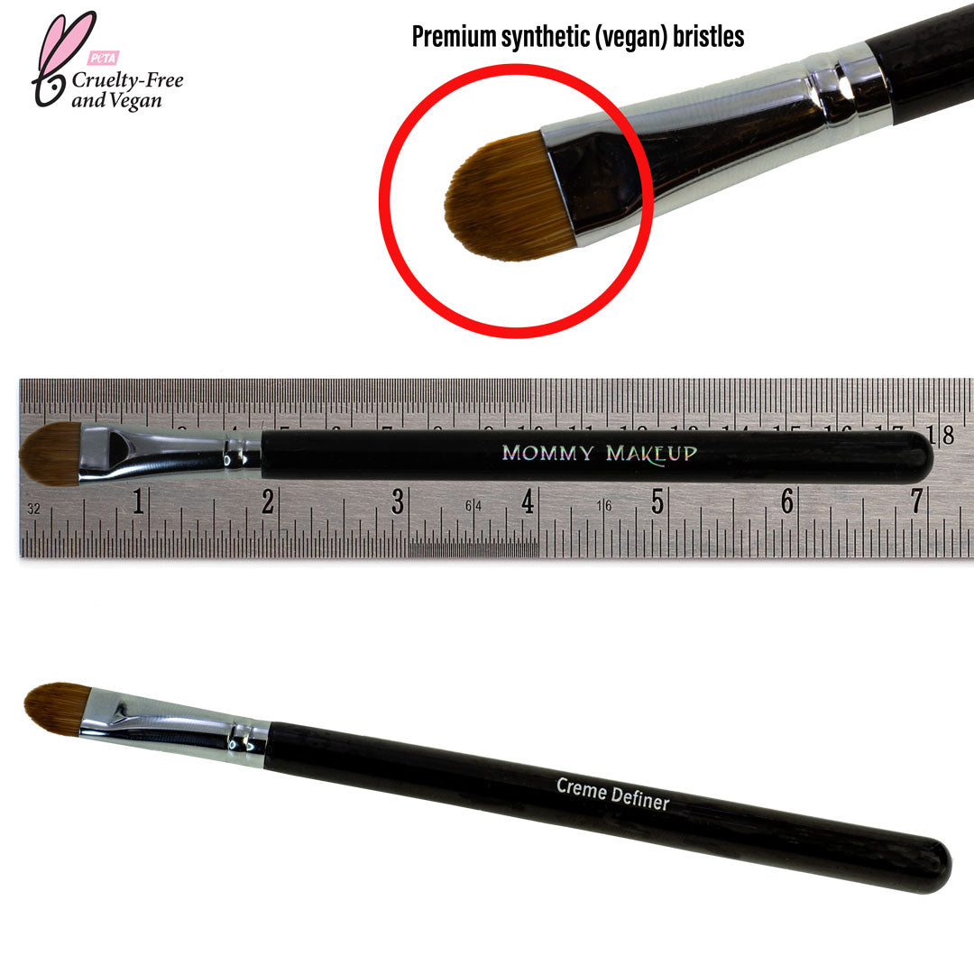 Creme Definer Brush by Mommy Makeup — image 2 of 6