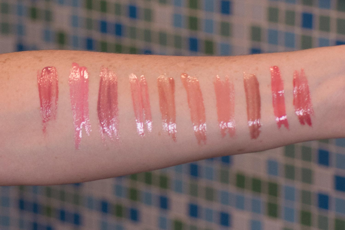 Line Smoothing Lip Gloss | Paraben-free Plumping Gloss - Berry Chic by Mommy Makeup — image 4 of 4