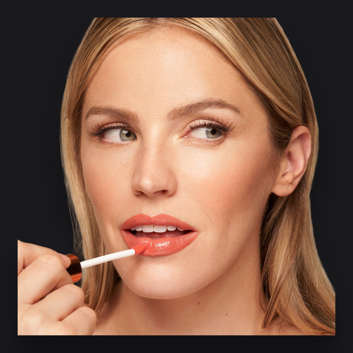 Luxe Lip Nourishing Oil with Hyaluronic + Vitamin E by YENSA — image 12 of 33