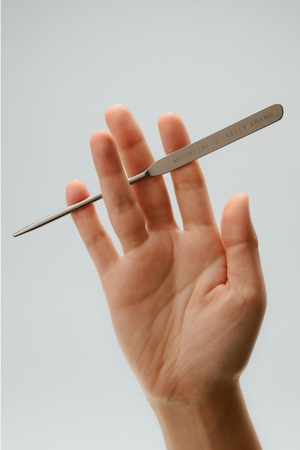 Mount Lai Spatula by Kelly Zhang Makeup